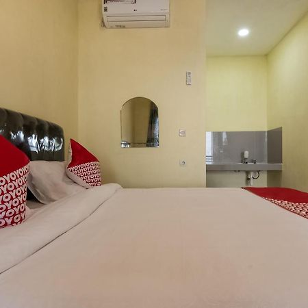 Oyo 3050 Hotasi Seaview Syariah Hotel Anyer Ngoại thất bức ảnh