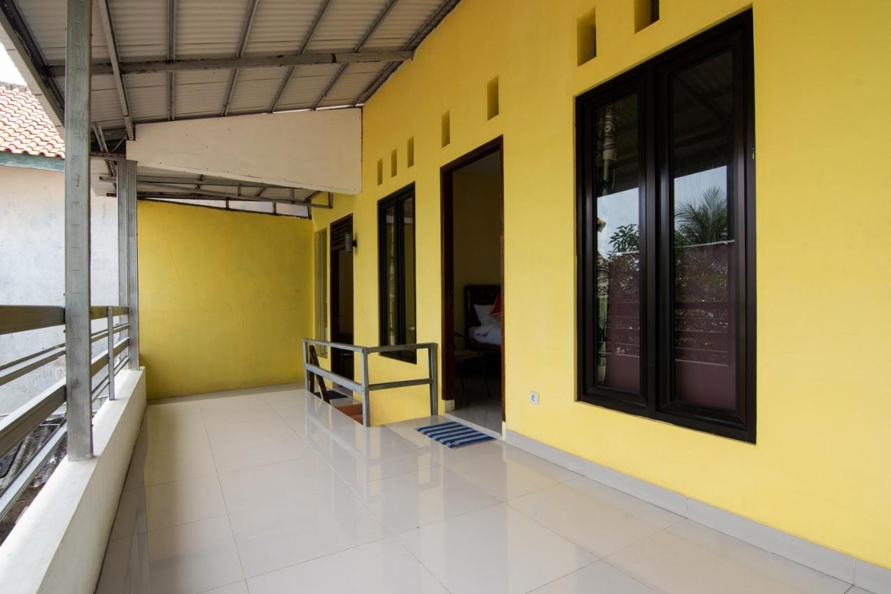Oyo 3050 Hotasi Seaview Syariah Hotel Anyer Ngoại thất bức ảnh