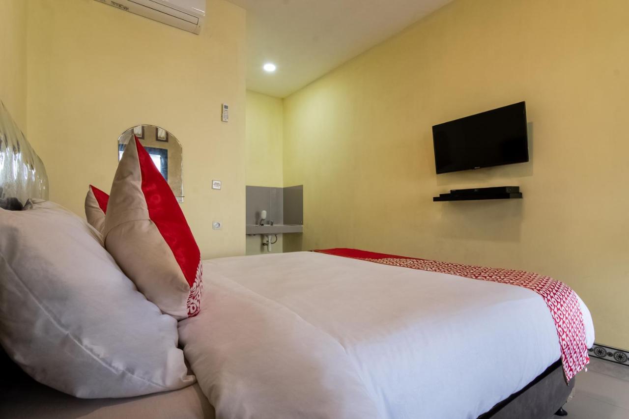 Oyo 3050 Hotasi Seaview Syariah Hotel Anyer Ngoại thất bức ảnh