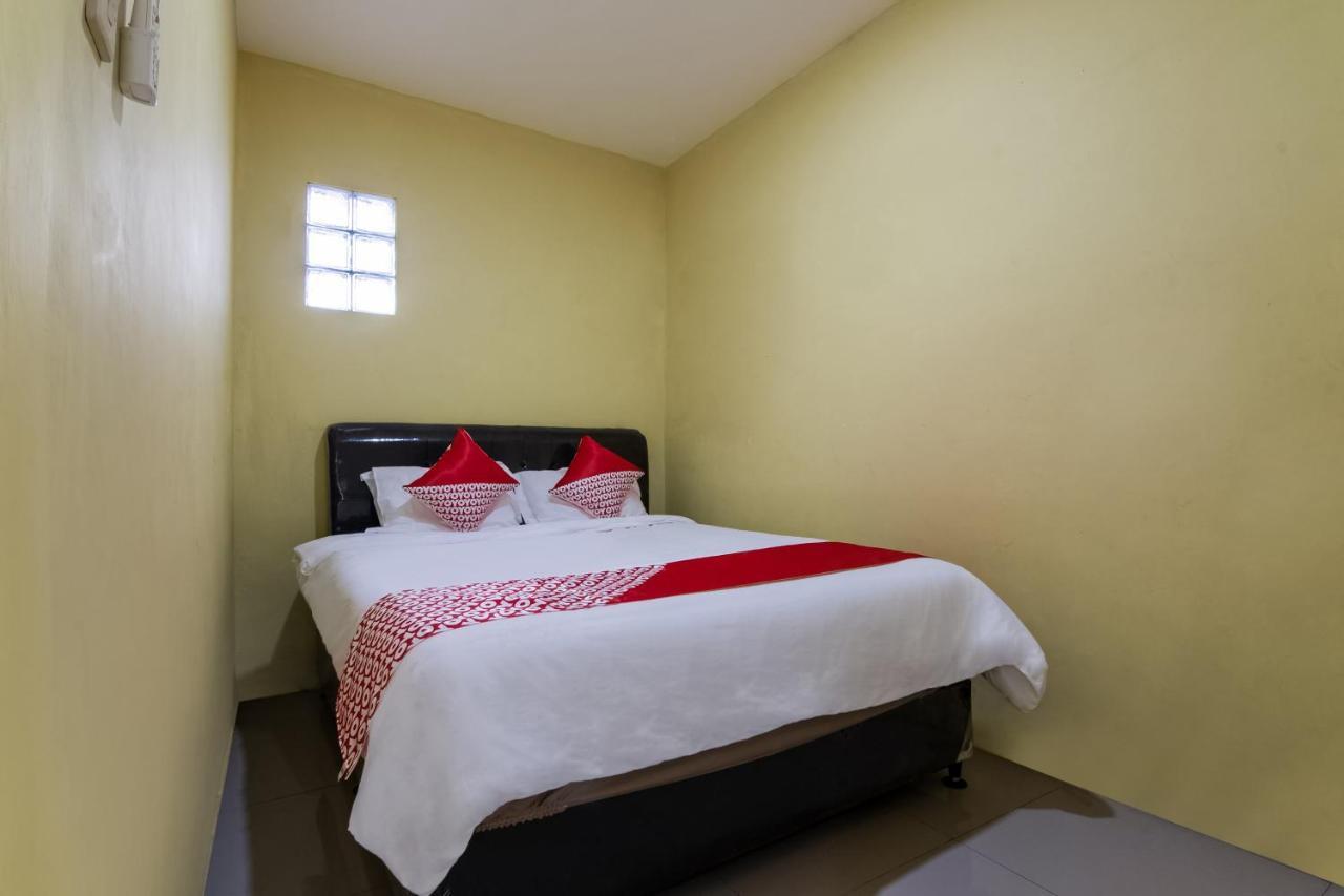 Oyo 3050 Hotasi Seaview Syariah Hotel Anyer Ngoại thất bức ảnh
